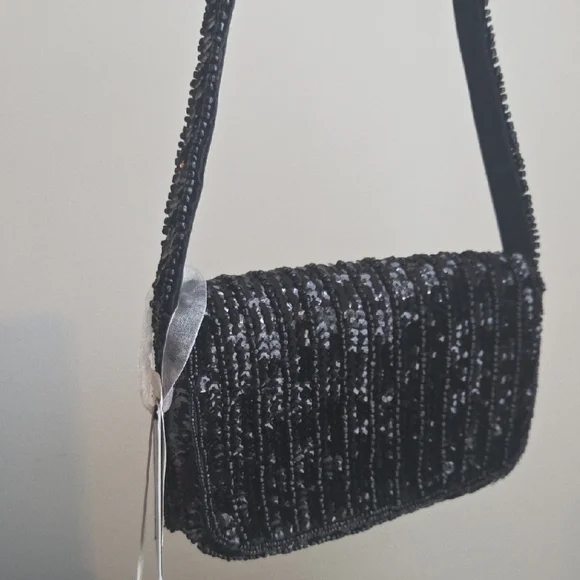 Black Sequin Beaded Clutch Shoulder Bag with Champagne Motif - Picture 9 of 13